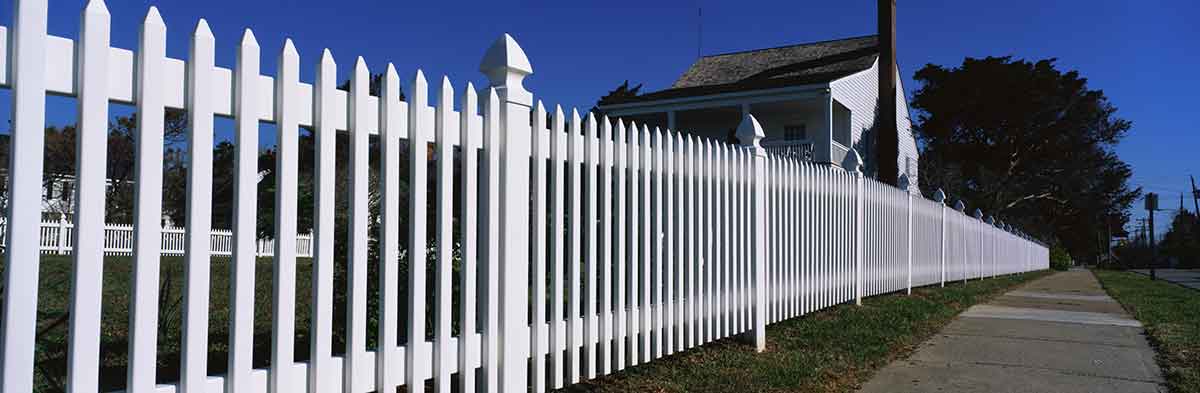 TOTL Building & Design Fences